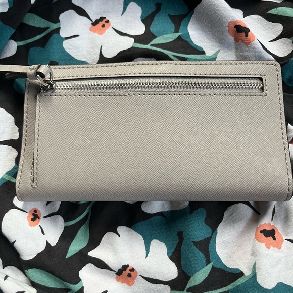 Kate Spade slim wallet - Picture 3 of 6